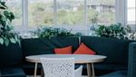 Healing Tipis-tipis! Ini 10 Kafe View Pegunungan Terbaik di Puncak