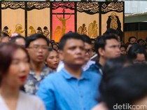 Jemaat Padati Katedral, Misa Kenaikan Yesus Kristus Berlangsung Khidmat