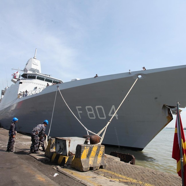 Kapal Perang Belanda HNLMS De Ruyter Bersandar di Surabaya Bawa Misi Diplomatik