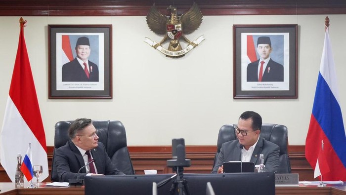 Kepala Badan Riset dan Inovasi Nasional (BRIN) Arif Satria menerima kunjungan Direktur Jenderal Rosatom Rusia Alexey Likhachev
