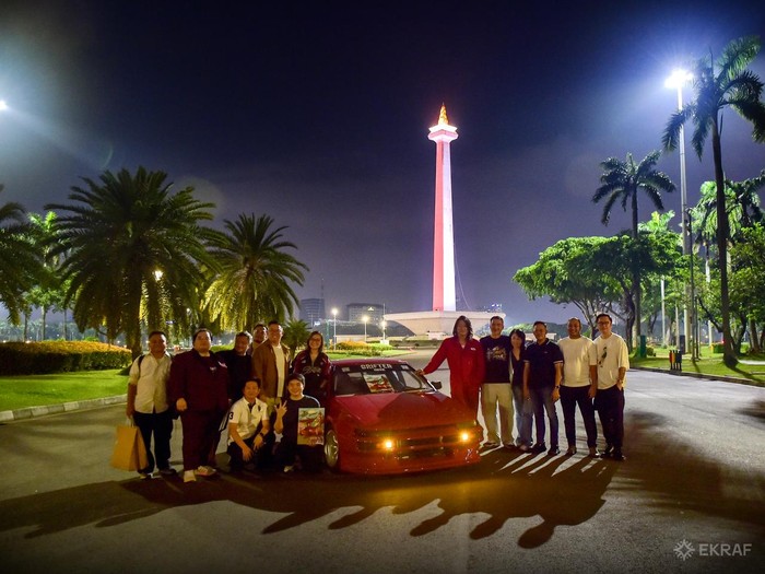 Kolaborasi Kementerian Ekonomi Kreatif (Kemenekraf) RI bersama dengan aktor papan atas Hollywood, Sung Kang, menarik perhatian masyarakat, terutama pecinta otomotif tanah air.