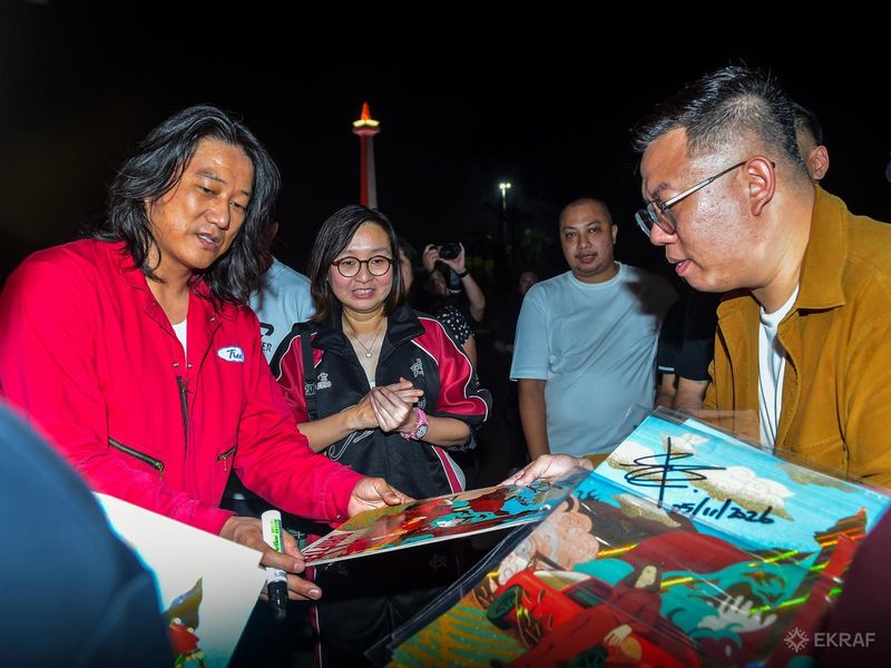 Kolaborasi Kementerian Ekonomi Kreatif (Kemenekraf) RI bersama dengan aktor papan atas Hollywood, Sung Kang, menarik perhatian masyarakat, terutama pecinta otomotif tanah air.