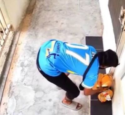 Aksi Kurir Curi Makanan Pelanggan Viral, Alasannya Bikin Netizen Heboh