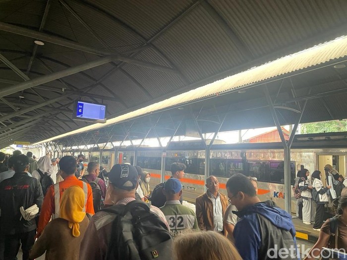 Stasiun Surabaya Gubeng jadi stasiun terpadat untuk masa libur panjang