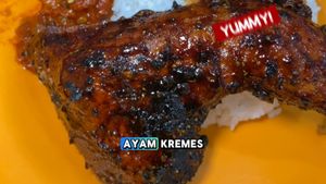 Video: Sensasi Baru Ayam Kremes dengan Kuah Pindang Gurih Segar