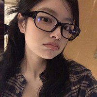 Bintang drama The Best Thing terlihat lembut dan cheerful dengan bareface. Kulit wajah Xu Ruohan yang bersih membuat fitur wajahnya nampak menawan. Foto: Dok. Instagram