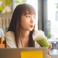 Benarkah Matcha Bikin Rambut Rontok? Ini Penjelasan Dokter