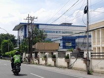 Warga Keluhkan Kabel Semrawut di Jalan RA Kartini Medan