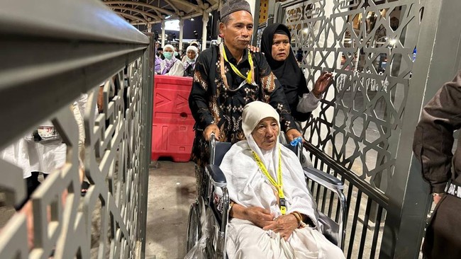 Terminal Ajyad Punya Jalur Khusus demi Kenyamanan Jemaah Lansia