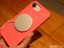 Unboxing iPhone 17e Soft Pink, Warnanya Menggoda Harga Rp 13 Jutaan