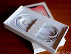 Unboxing iPhone 17e Soft Pink, Warnanya Menggoda Harga Rp 13 Jutaan