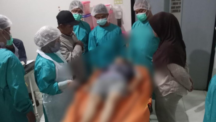 Istri di Pagar Alam tewas setelah dicekik suaminya yang tersinggung karena status WhatsApp korban
