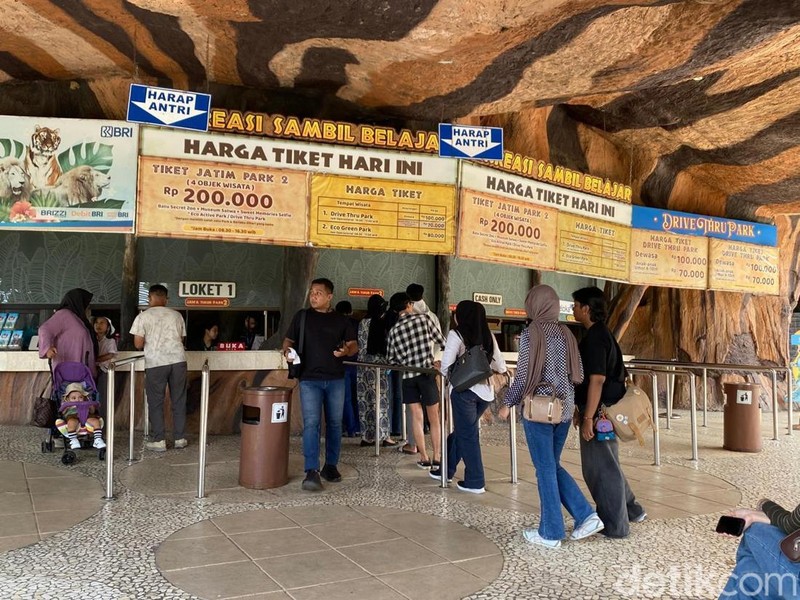 Suasana Jawa Timur Park 2 di Kota Batu, Jatim saat momen libur panjang akhir pekan