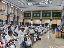 Embarkasi Palembang Tuntaskan Keberangkatan Haji, Total 6.995 Jemaah-2 Meninggal