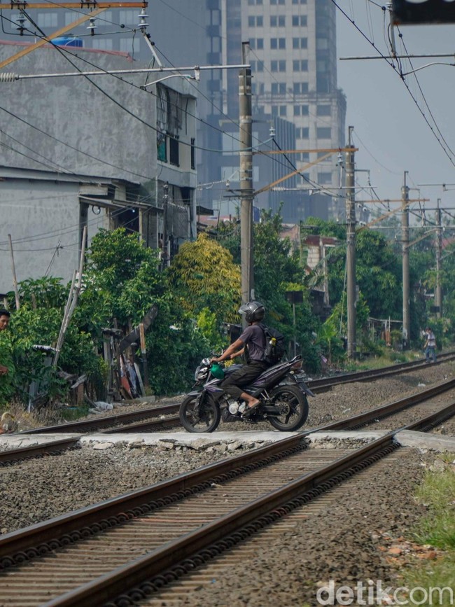 KAI Daop 1 Jakarta Kejar Target Penutupan 40 Perlintasan Liar Tahun 2026
