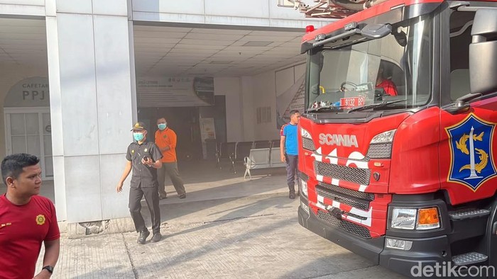 Kebakaran di Pusat Pelayanan Jantung Terpadu RSU Dr Soetomo