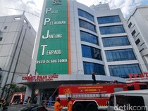 1 Pasien Meninggal Saat Kebakaran Gedung PPJT RSUD dr Soetomo