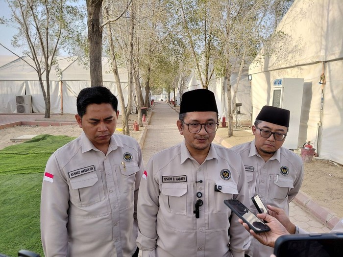 Konjen KJRI Jeddah, Yusron B. Ambary, memberikan penjelasan terkait WNI yang ditangkap, Rabu (13/5/2026).