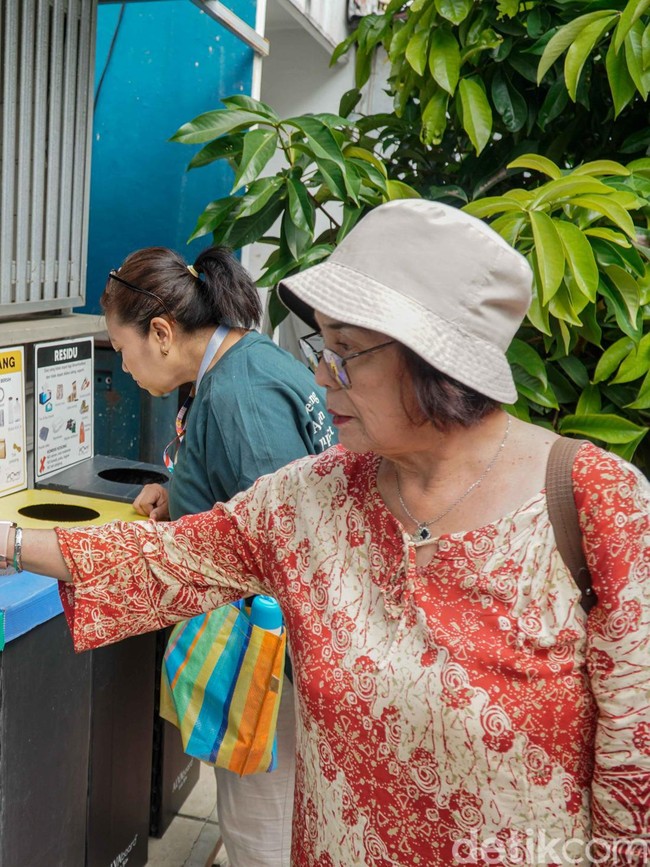 Kurangi Beban Bantargebang, Warga Jatinegara Baru Rutin Pilah Sampah