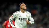 Pelatih Oviedo Saja Kaget Lihat Mbappe Dicemooh