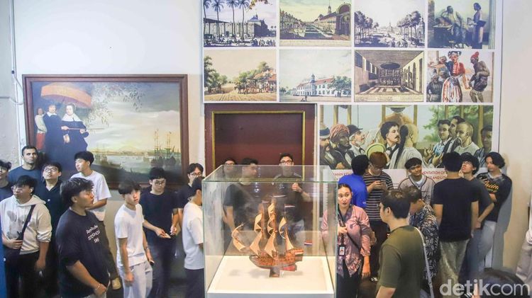 Long Weekend Bikin Museum Fatahillah Diserbu Wisatawan