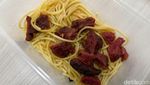 Lezatnya Pasta Saus Korean Spicy Racikan Mba Pasta SCBD yang Viral