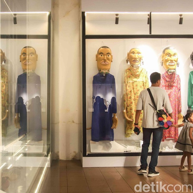Wisata Budaya Naik Daun, Museum Wayang Ramai Diserbu Pengunjung