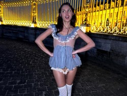 Olivia Rodrigo Tanggapi Rumor Berantem dengan Taylor Swift