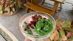 Adem Banget! Makan Bakso Cirawang di Tengah Kebun Asri Kalibata