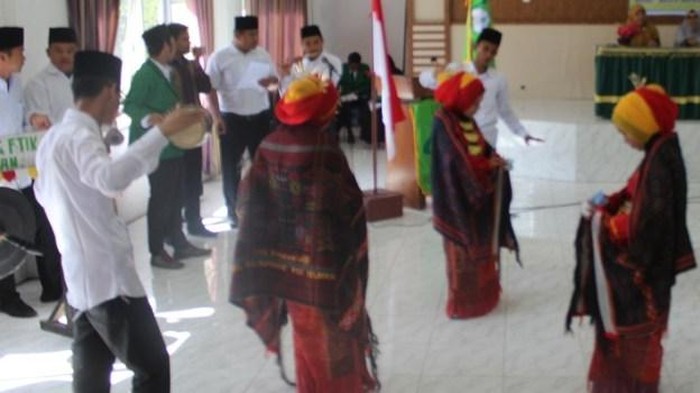 Tor Tor Onang-onang