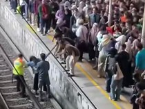 Viral Penumpang Wanita Terjatuh ke Rel dari Peron di Stasiun Manggarai