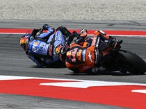 MotoGP Catalunya Red Flag: Motor Acosta Bermasalah, Ditabrak Alex Marquez