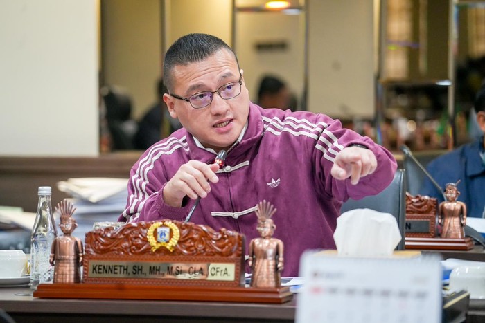 Anggota DPRD DKI Jakarta dari Fraksi PDI Perjuangan, Hardiyanto Kenneth