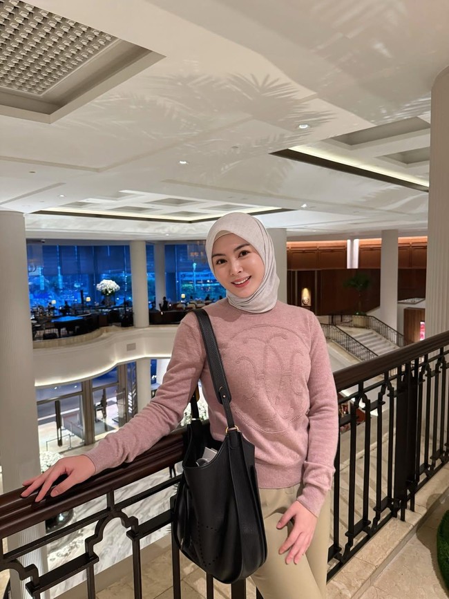 Ayana Moon Rasakan Banyak Nikmat 14 Tahun Peluk Islam
