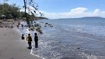 Bertualang Menyusuri Hutan Mangrove dengan Kano di Pantai Cacalan