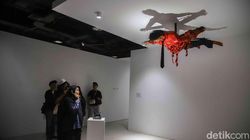 Ghost In The Cell, Instalasi Seni Bernuansa Horor Kritik Sistem Sosial