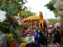 Hujan Deras Mengguyur 2 Malam Berturut, Surabaya Vaganza Pakai Pawang?