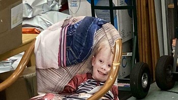 Kirain ada anak kecil yang sedang duduk di situ, ternyata eh ternyata. Foto: Bored Panda
