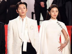 Video: Pesona Jun Ji Hyun-Ji Chang Wook di Red Carpet Cannes