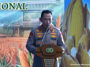 Kapolri Sebut 100 Ton Jagung Hasil Panen Raya Diekspor ke Malaysia