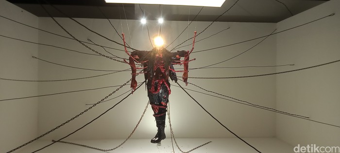 Pameran Macabre Art film Ghost in the Cell.