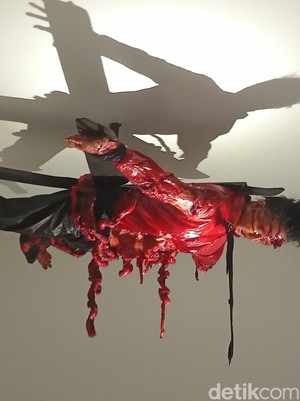 Bukan Azab! Joko Anwar Pamer Macabre Art dari Ghost in the Cell
