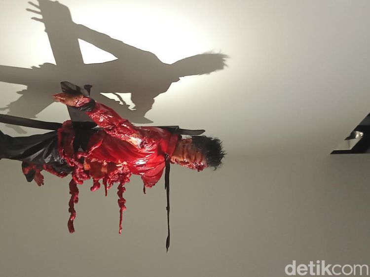 Bukan Azab! Joko Anwar Pamer Macabre Art dari Ghost in the Cell