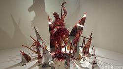 Bukan Azab! Joko Anwar Pamer Macabre Art dari Ghost in the Cell