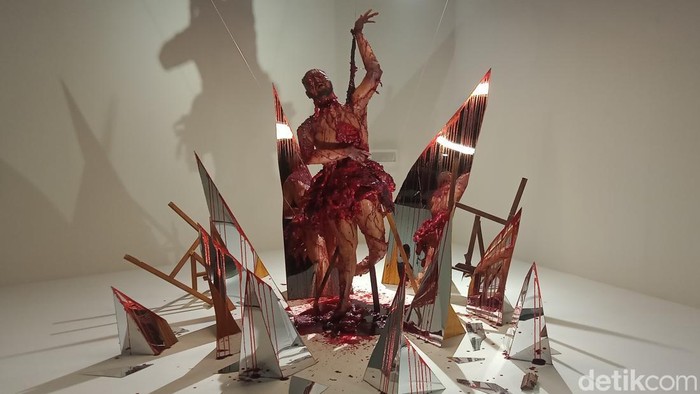 Pameran Macabre Art film Ghost in the Cell.