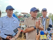 Dampingi Prabowo Panen Jagung di Tuban, Mensesneg: Pastikan Pangan Kuat