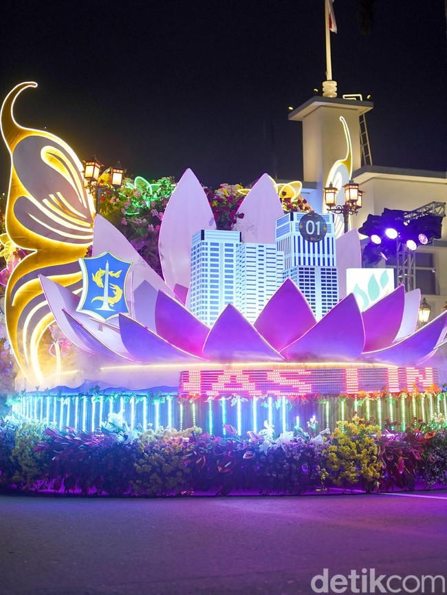 Meriahnya Parade Surabaya Vaganza 2026