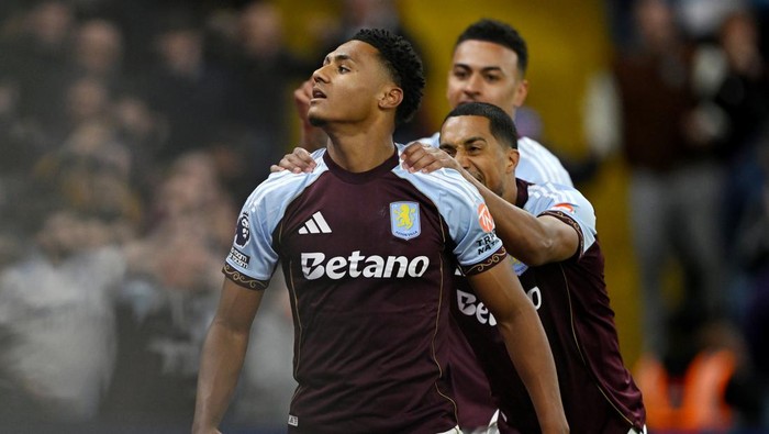 BIRMINGHAM, ENGLAND - MAY 15: Ollie Watkins of Aston Villa celebrates scoring his teams second goal during the Premier League match between Aston Villa and Liverpool at Villa Park on May 15, 2026 in Birmingham, England. (Photo by Shaun Botterill/Getty Images)