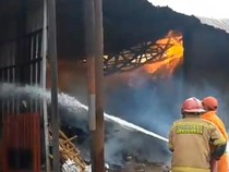 Pabrik Tahu di Pamulihan Sumedang Terbakar, Api Diduga dari Cerobong