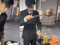 Viral! Penjual Nasi Goreng Necis Ini Raup Untung Rp 51 Juta per Bulan